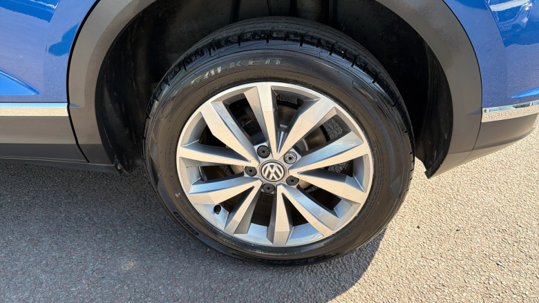 Volkswagen T-Roc 1.0 TSI Design 5dr Petrol Hatchback